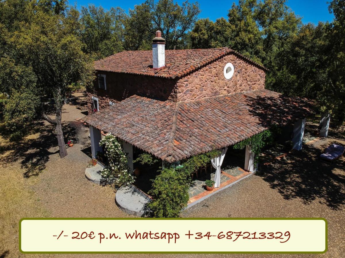 Valle Del Arroyo Casas Rurales - B&B - Solo Adultos Cortelazor Exterior photo